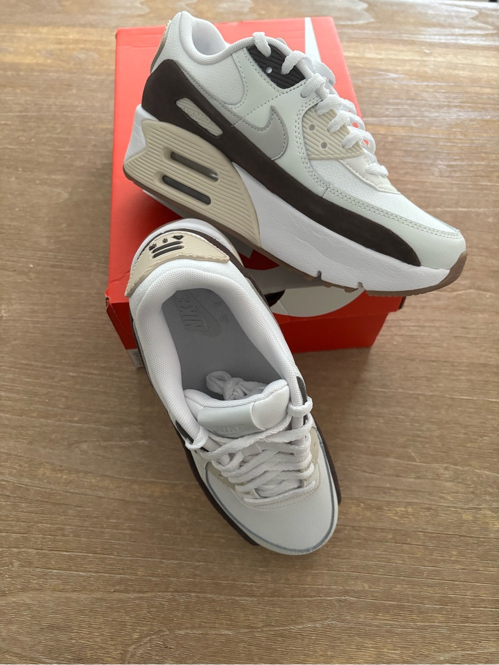 Nike Air Max 90 LV8 - Women’s Sneaker